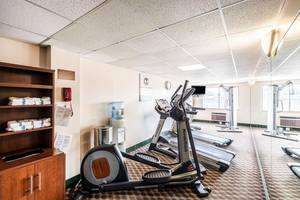 Americinn & Suites By Wyndham Baraboo Event Center Εξωτερικό φωτογραφία
