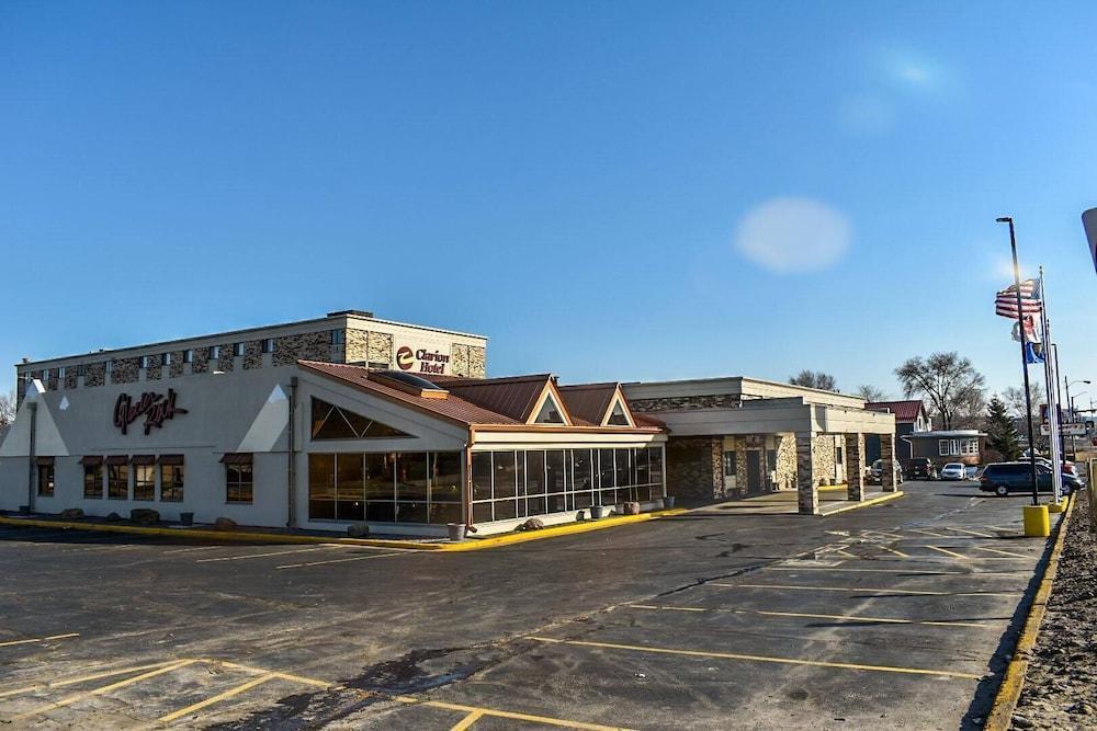Americinn & Suites By Wyndham Baraboo Event Center Εξωτερικό φωτογραφία