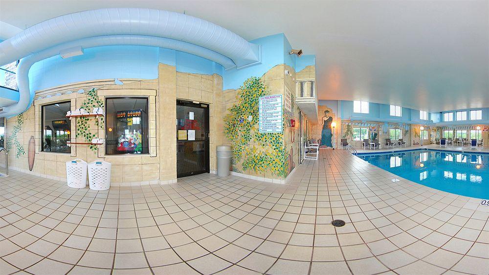 Americinn & Suites By Wyndham Baraboo Event Center Εξωτερικό φωτογραφία