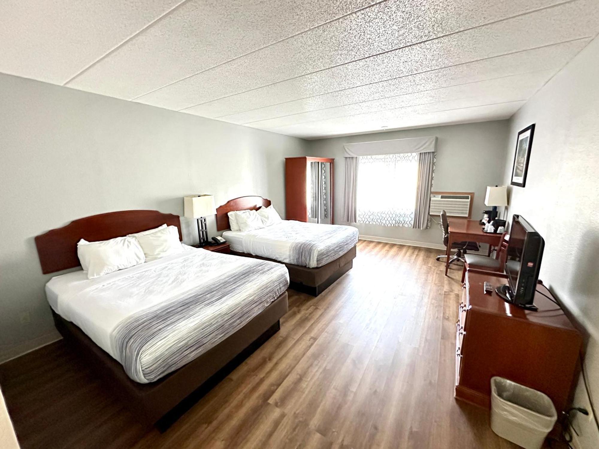 Americinn & Suites By Wyndham Baraboo Event Center Εξωτερικό φωτογραφία