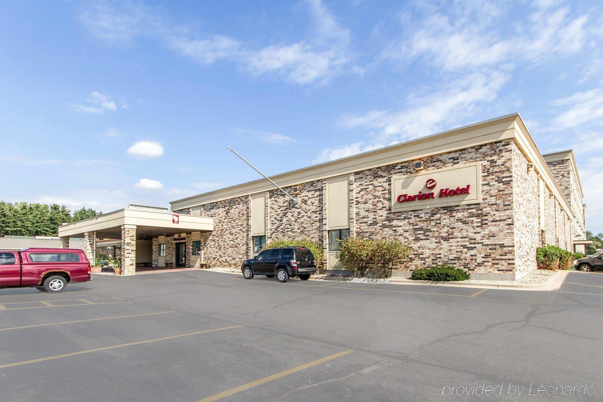 Americinn & Suites By Wyndham Baraboo Event Center Εξωτερικό φωτογραφία